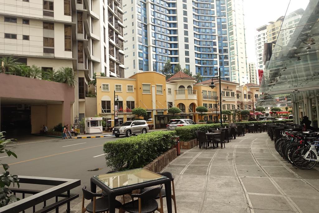 Luxury Condo At Forbeswood Parklane The Fort Bgc San Pedro Makati Eksteriør billede