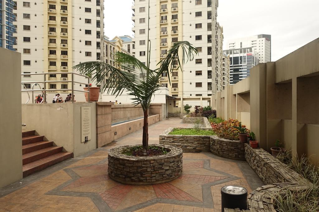 Luxury Condo At Forbeswood Parklane The Fort Bgc San Pedro Makati Eksteriør billede